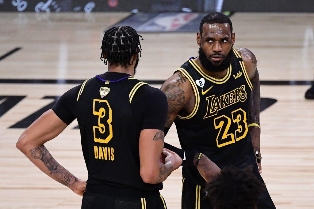 Lakers Pakai Jersey Edisi Khusus Black Mamba di Gim Kelima Final NBA
