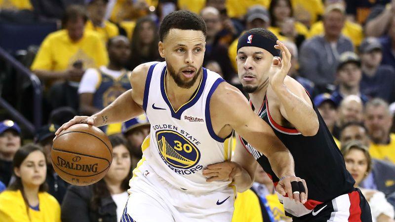 Warriors Unggul 2-0 Atas Blazers