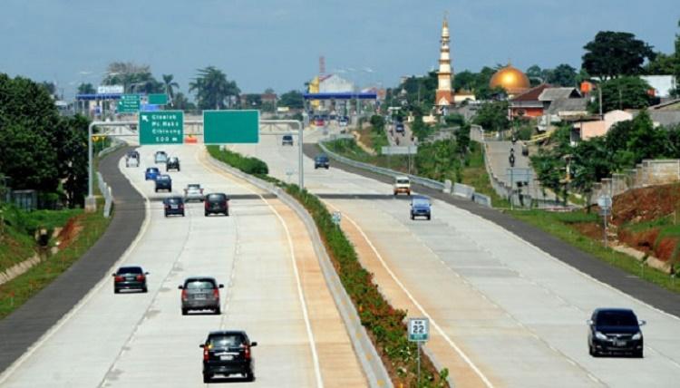 Membelah Makam, Tol Serpong Diusulkan Diubah