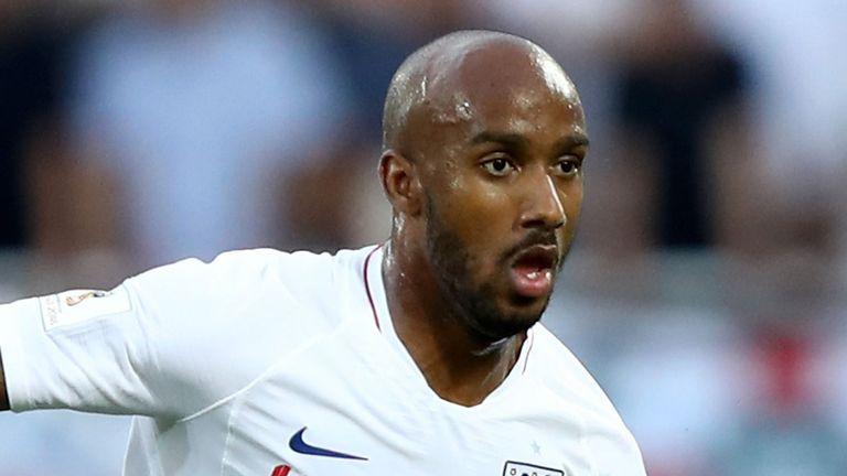 Delph Temani Istri Melahirkan