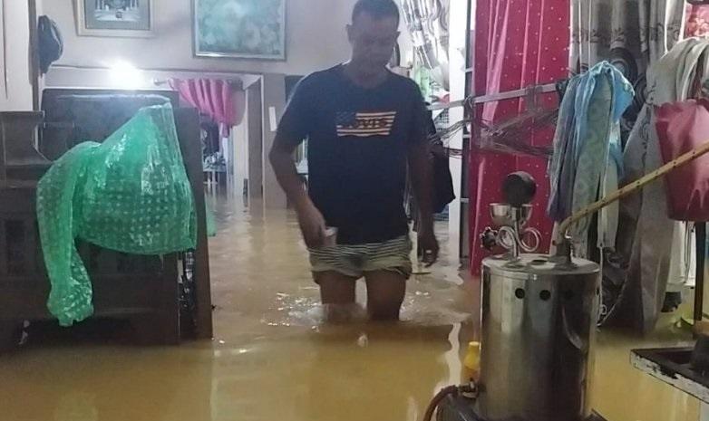 Banjir Setinggi Satu Meter Genangi Rumah Warga di Jondul Padang