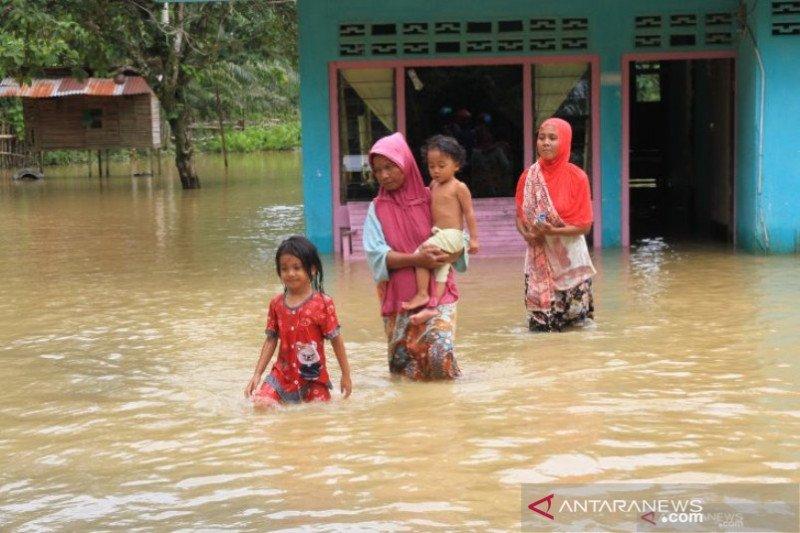 Ratusan Warga di Aceh Barat Masih Mengungsi Akibat Banjir