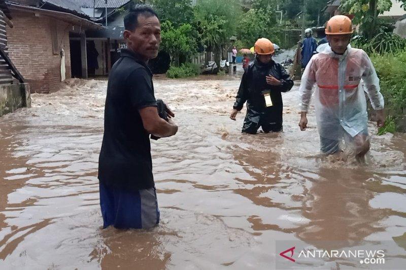 Luapan Sungai Bedadung Banjiri Sejumlah Kawasan 