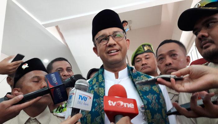 Anies Imbau Warga Tertib saat Takbir Keliling