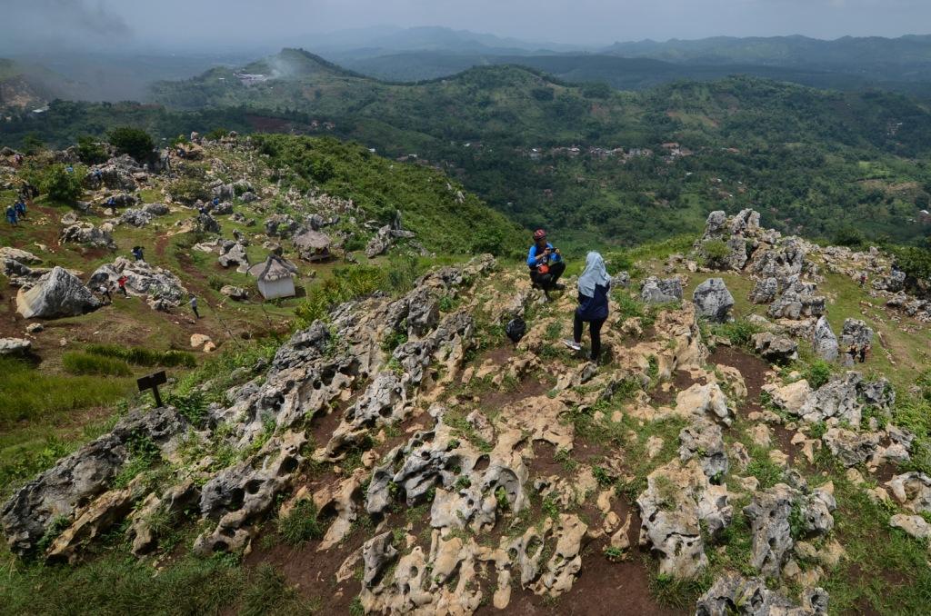 Wisata Stone Garden