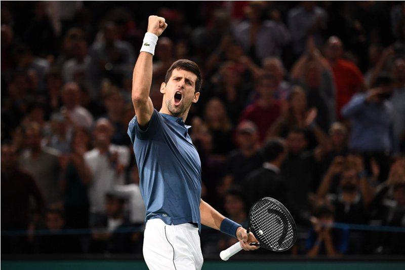 Djokovic Singkirkan Federer di Semifinal Paris Masters