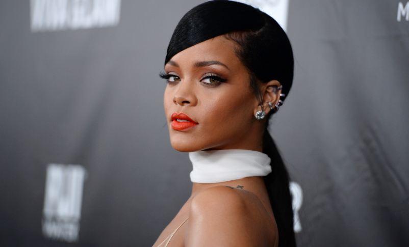 Rihanna Dikabarkan Dilamar Miliarder Arab Rihanna