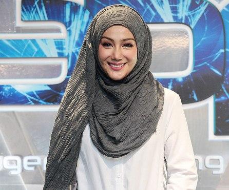 Erra Fazira Berbahagia Atas Pernikahan Mantan Suami