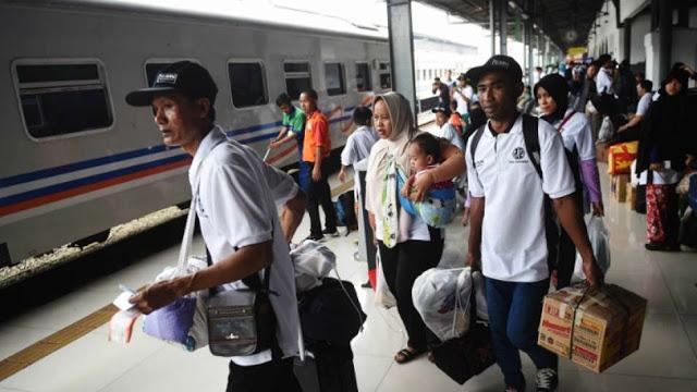 Penumpang KA dari Bandung Naik 30 Persen