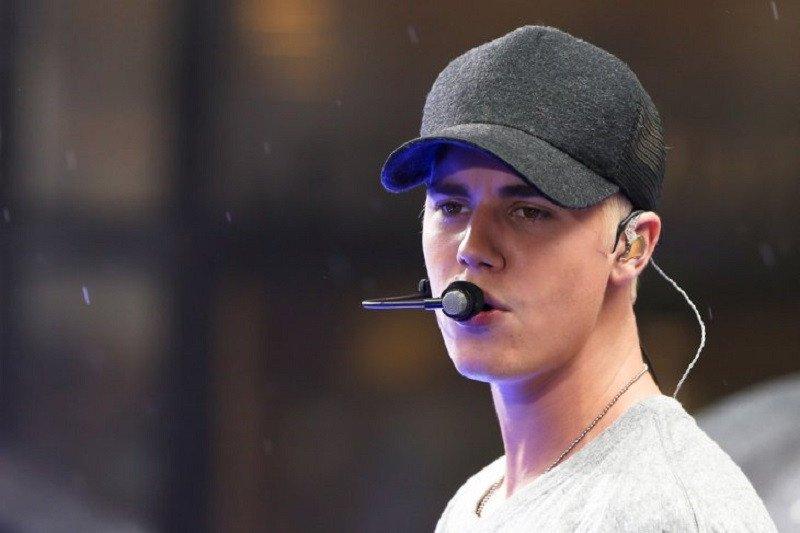 Bieber Tampil Emosional di SNL