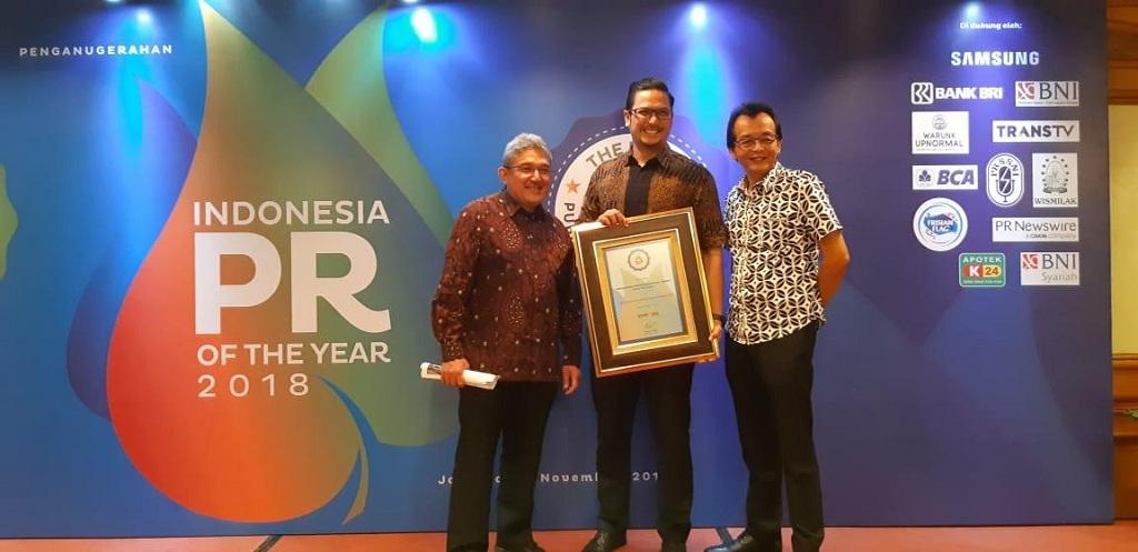 Raih Corporate Communication Team of The Year