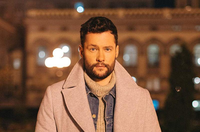 Calum Scott Sukses Bawa Suasana Romantis di Konser