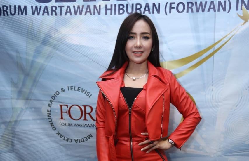 Ucie Sucita Buka Bisnis Kecantikan