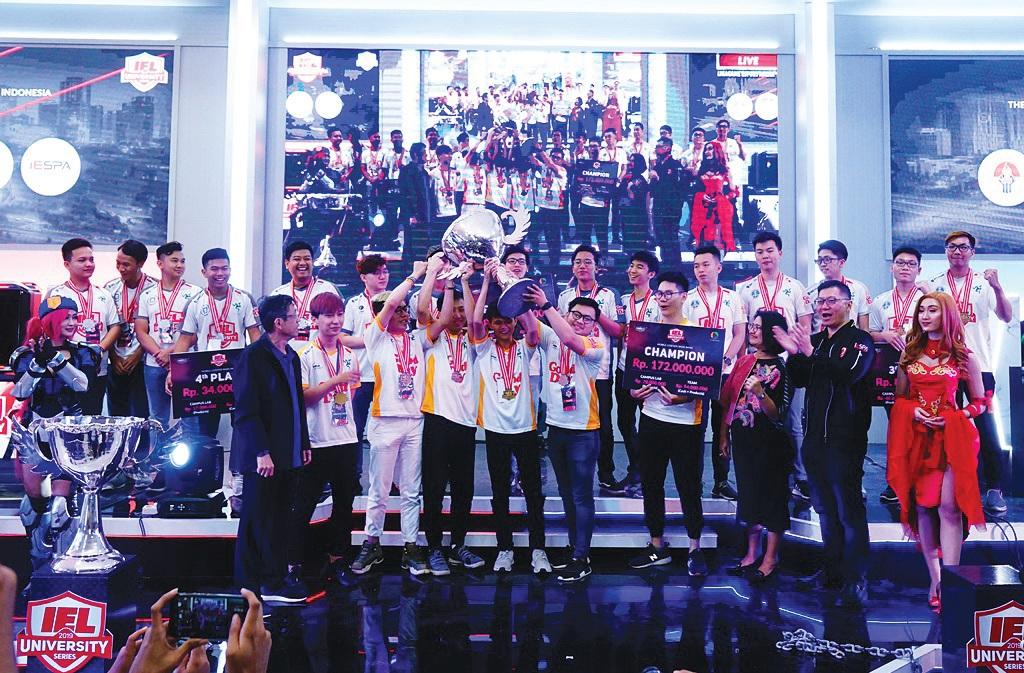 Memupuk Talenta Muda 'E-Sports' Indonesia