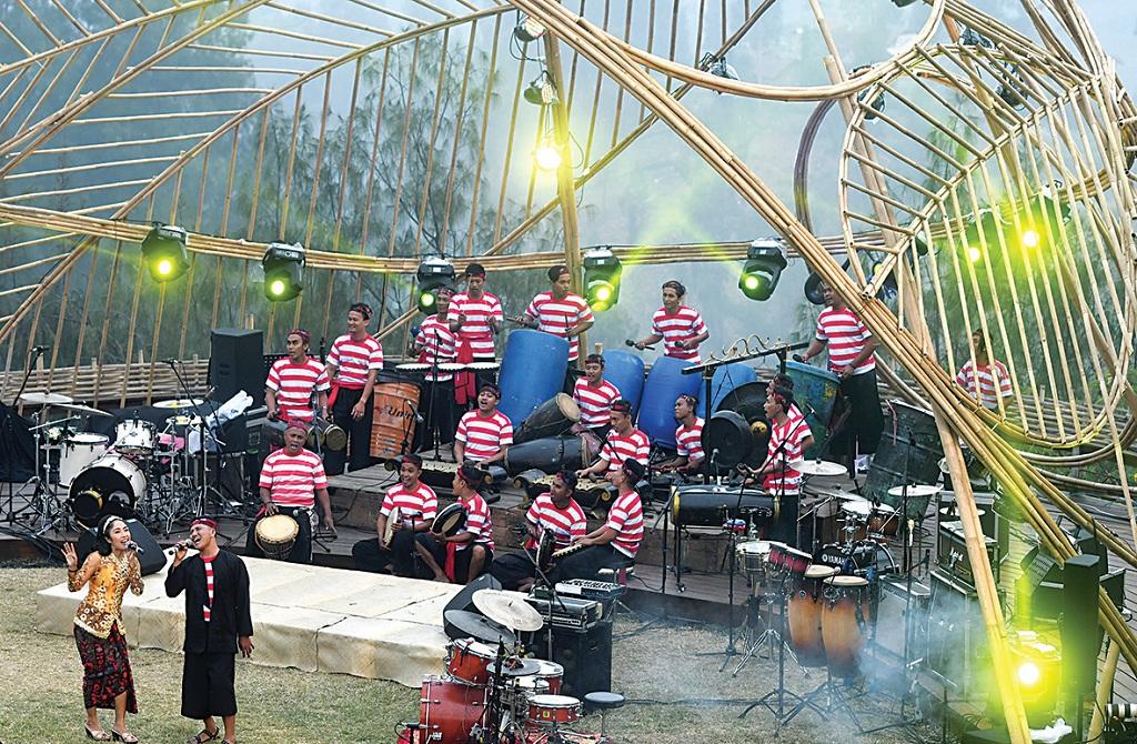 Ribuan Pengunjung Padati Jazz Gunung Bromo