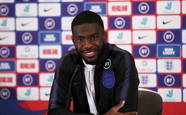 Fikayo Tomori Ingin Jadi Bagian Sejarah AC Milan