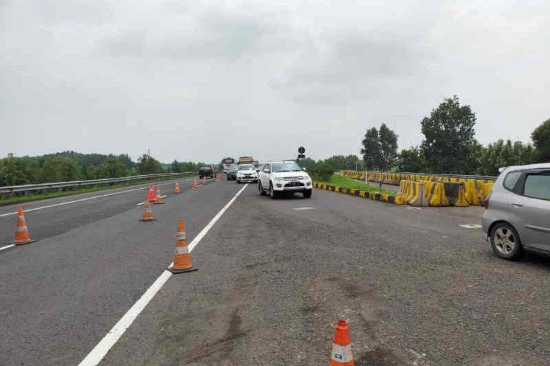 Operator Cipali segara Bangun Lajur Darurat di Titik Jalan Ambles