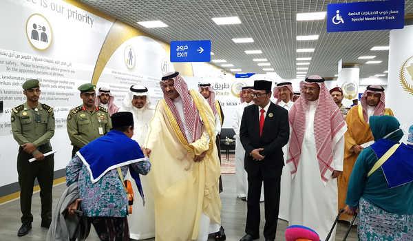 Jemaah Haji DKI Disambut Pangeran Arab Saudi
