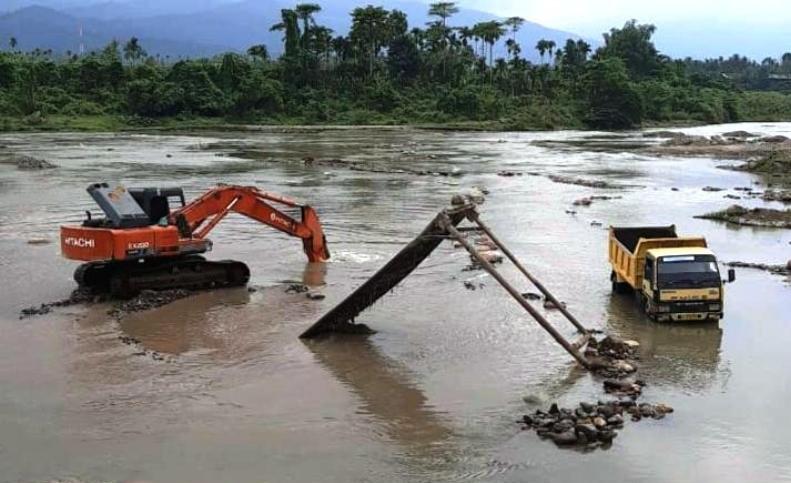 4 Warga Ditangkap di Lokasi Tambang Pasir Ilegal