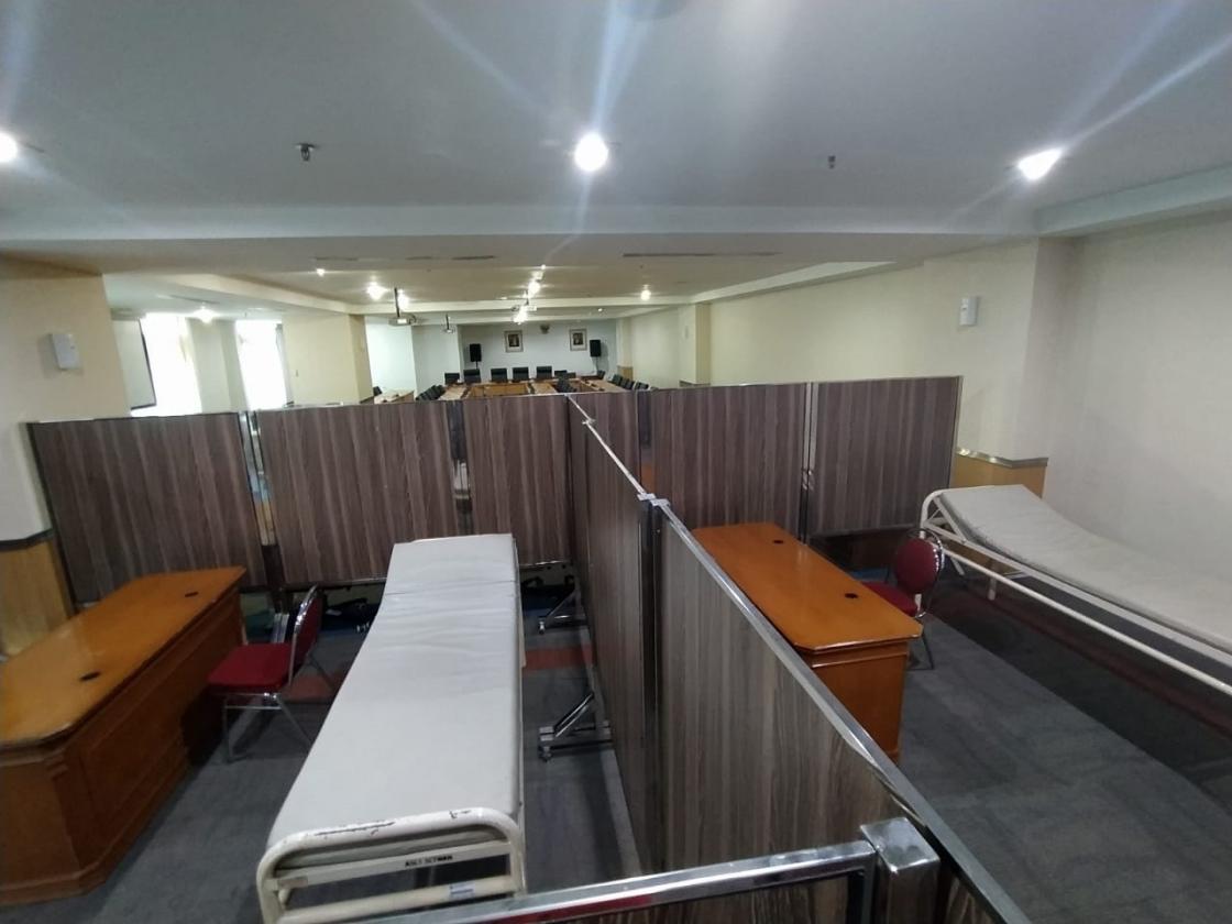 Ruang Dewan Disulap Jadi Tempat Pemeriksaan Covid-19