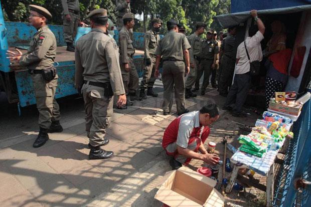 Sebanyak 1.060 Pelanggar Trotoar Ditertibkan