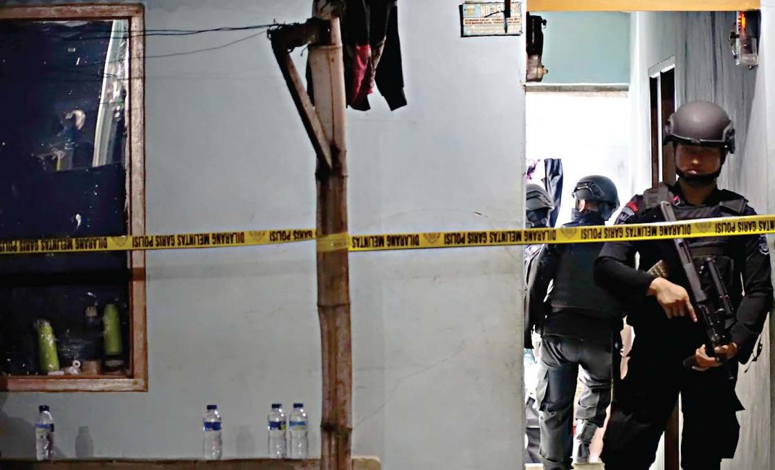 Ditemukan Surat Baiat ISIS di Rumah Pembuat Bom