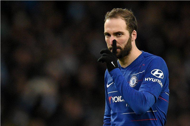 Gonzalo Higuain Pensiun dari Timnas