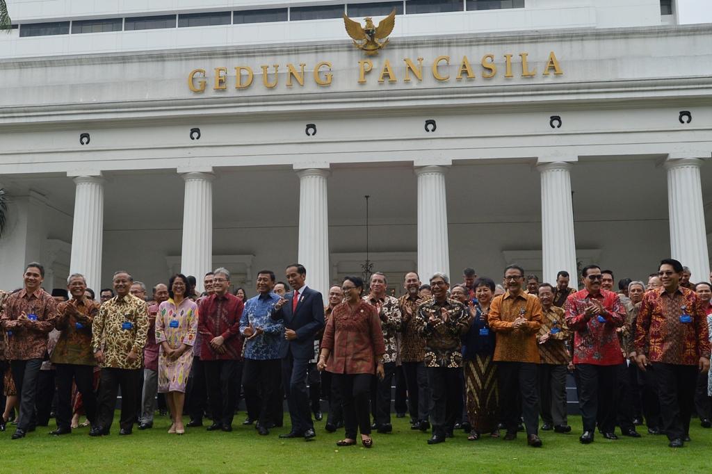 Jokowi: Tingkatkan Diplomasi Ekonomi guna Pacu Ekspor