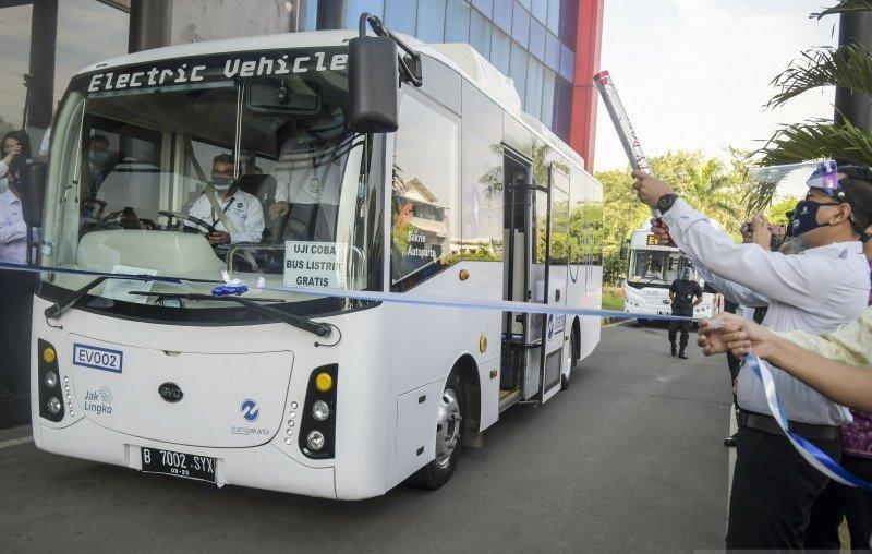 Transjakarta Mulai Beroperasi Puku 09.00 WIB