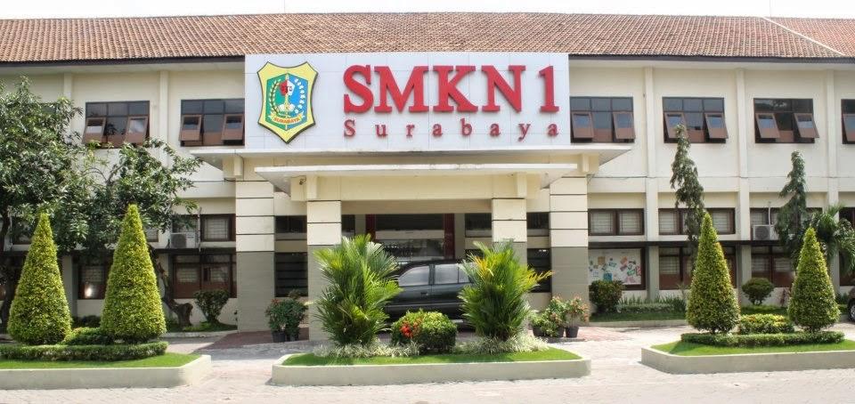 Kepala Sekolah SMKN 1 Surabaya Tampar Siswanya