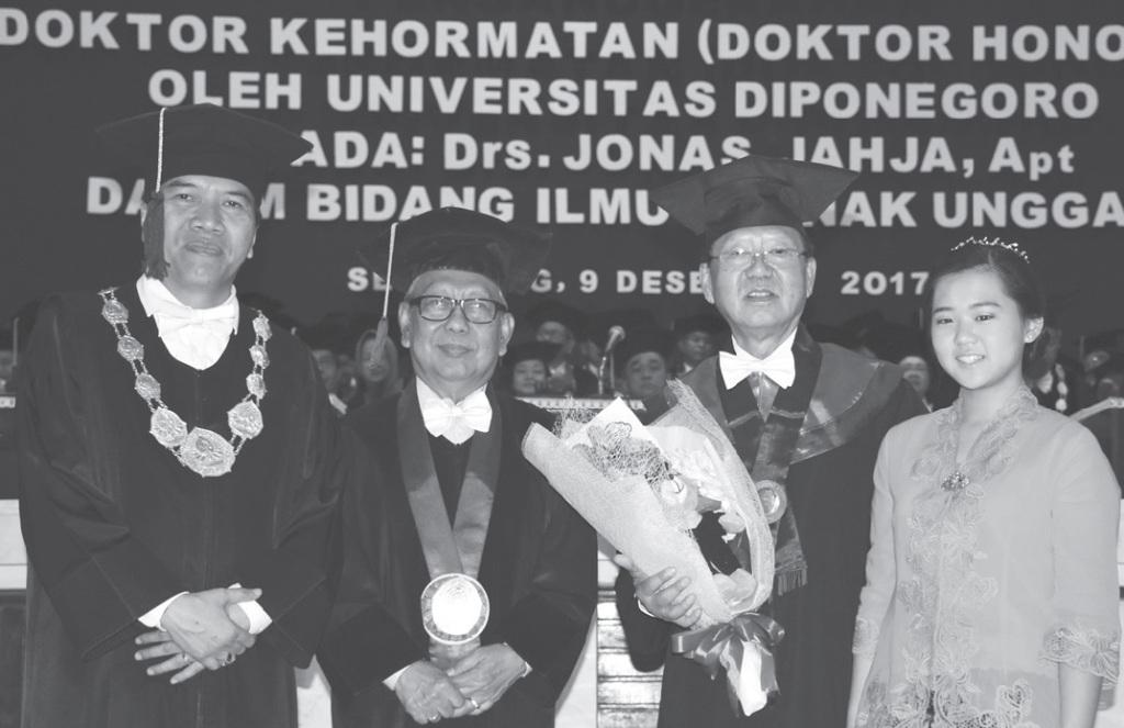 Presdir PT Medion Indonesia Raih Gelar Doktor HC