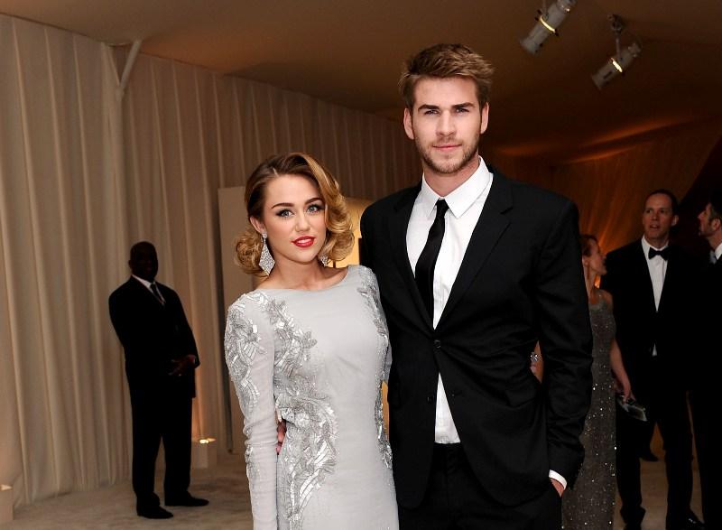 Miley Cyrus Berbagi Momen Bahagia Usai Dinikahi Liam Hemsworth
