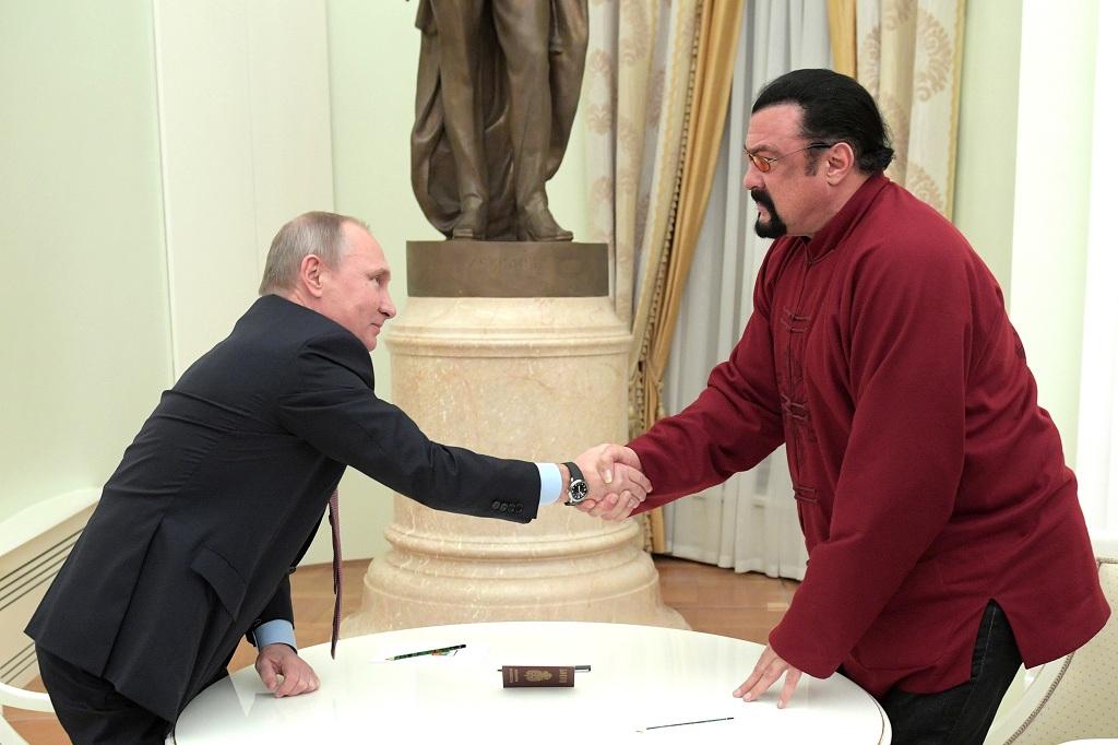 Aktor Steven Seagal Ditunjuk sebagai Utusan Khusus Russia