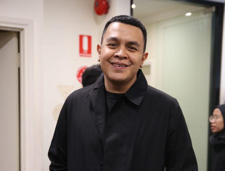 Tulus Senang Bersihkan Rumah Saat Ramadan