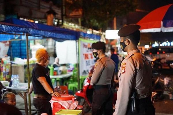 Warga yang Berkerumun di Malam Tahun Baru Dibubarkan