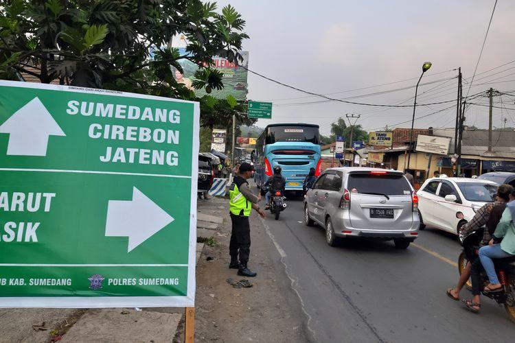 Lalu Lintas di Jalur Tengah Jawa Barat Mulai Padat