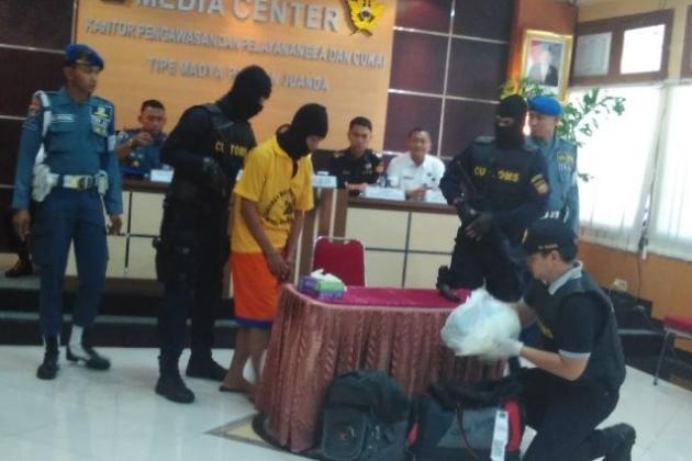 Bea Cukai Juanda Tangkap TKI Bawa Sabu