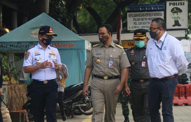 Hari Pertama Masuk Kantor, Jakarta  Dipadati Kendaraan Pribadi