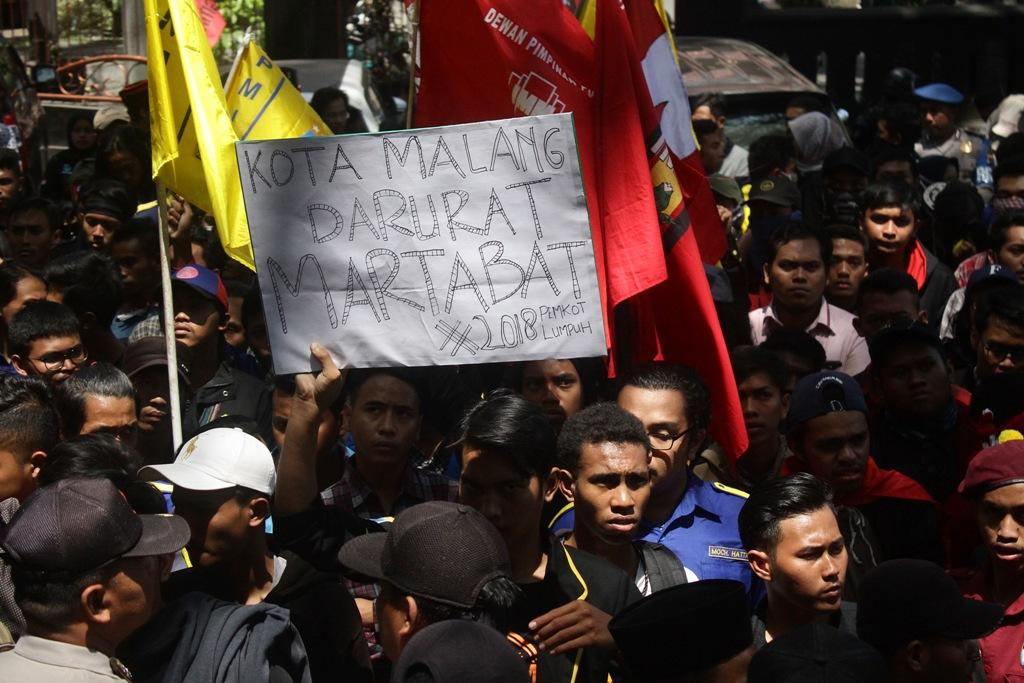 Demo Korupsi Anggota DPRD