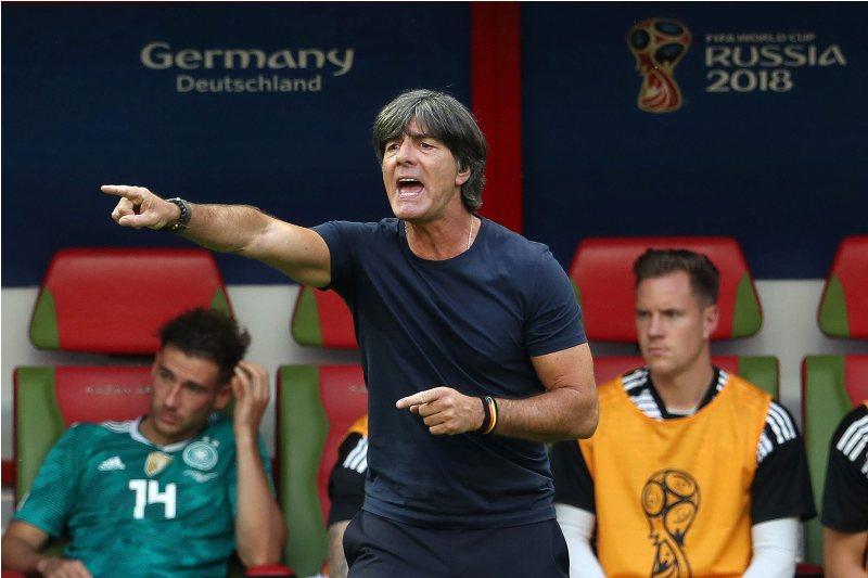 Loew Diharapkan Bertahan