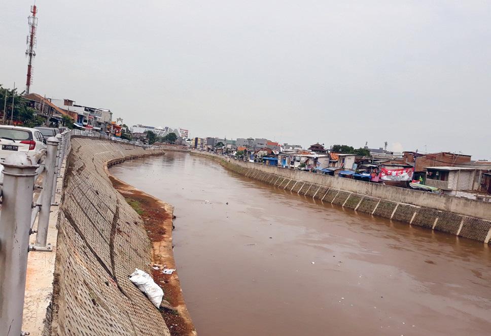 Ciliwung Mulai Penuh