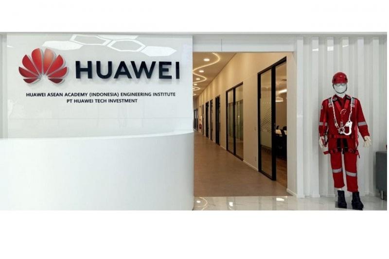 Huawei Buka Academy Engineering di Indonesia