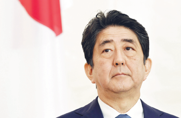 PM Shinzo Abe Siap Rombak Kabinet