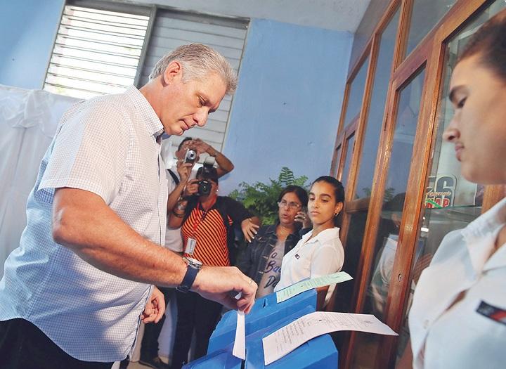 Miguel Diaz-Canel Dijagokan Jadi Pemimpin Baru Kuba