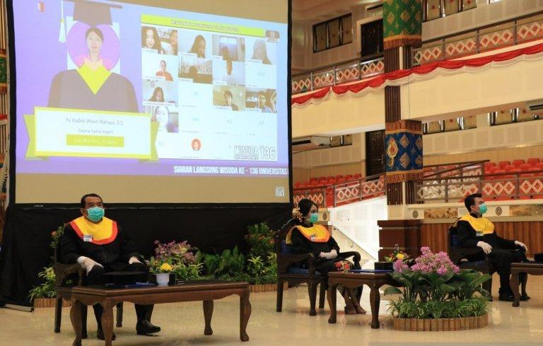 Universitas Udayana Lepas 670 Wisudawan secara Daring