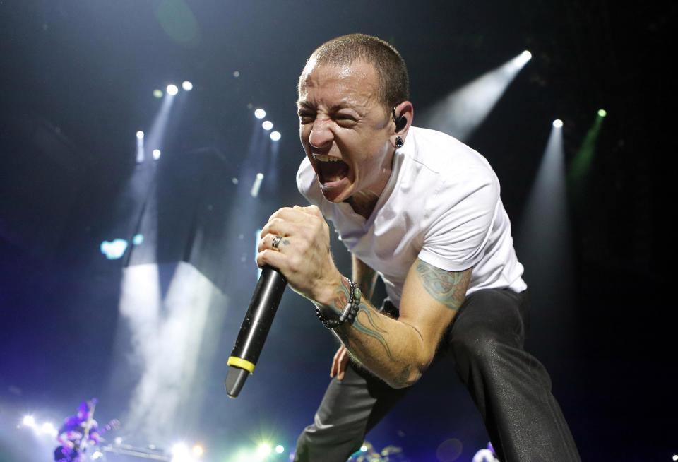 Chester Bennington Tewas Gantung Diri, Selebritas Tanah Air Ikut Berduka