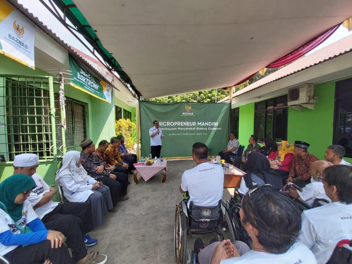 BAZNAS Bantu Kelompok Usaha Disabilitas di Jakarta