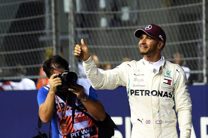 Jelang GP Russia, Hamilton Peringatkan Vettel