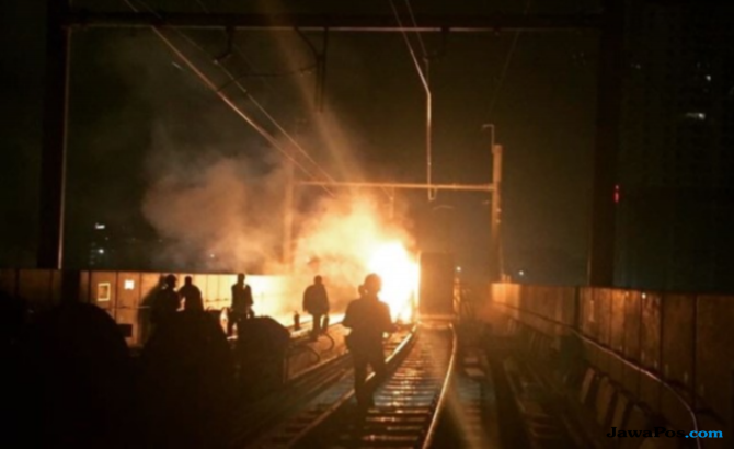 Penyebab Kebakaran Stasiun MRT Lebak Bulus Diselidiki