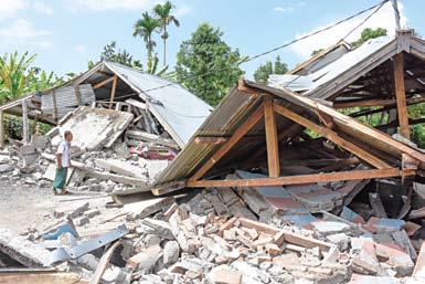 Lombok Diguncang Gempa, 16 Orang Meninggal Dunia
